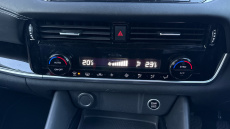 Nissan Qashqai 1.3 DiG-T MH 158 N-Connecta 5dr Petrol Hatchback